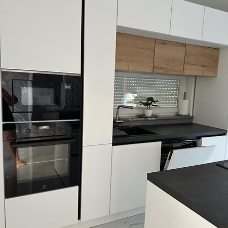 Apartments Albatross Novalja Εξωτερικό φωτογραφία
