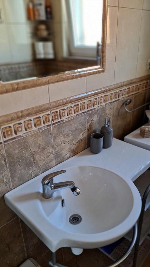 Apartments Albatross Novalja Εξωτερικό φωτογραφία