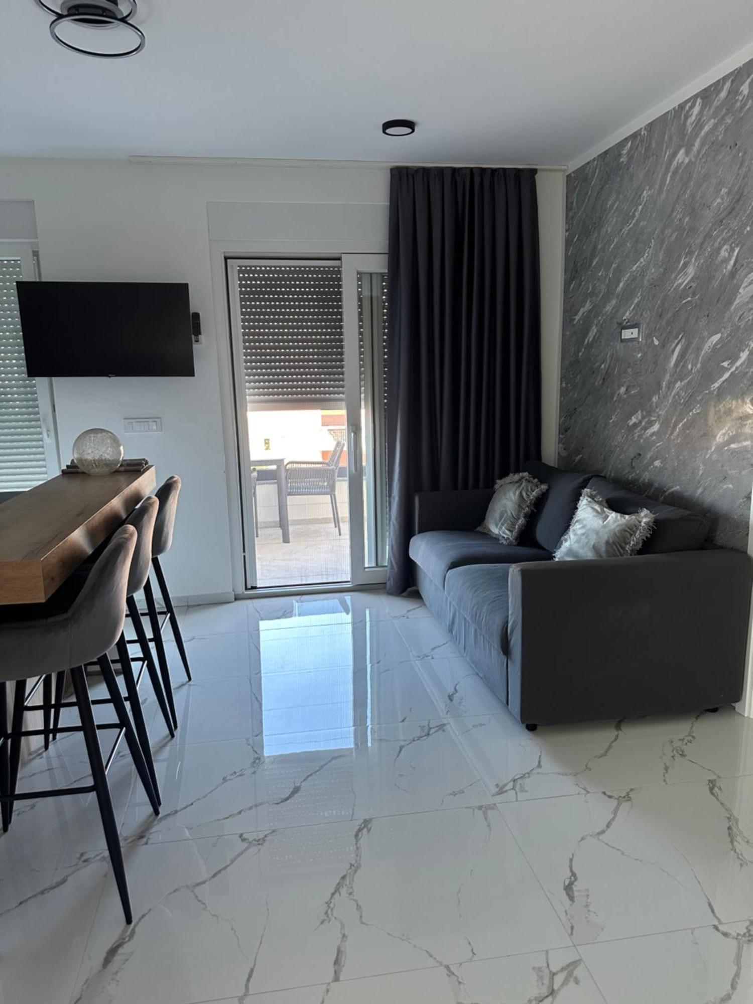 Apartments Albatross Novalja Εξωτερικό φωτογραφία