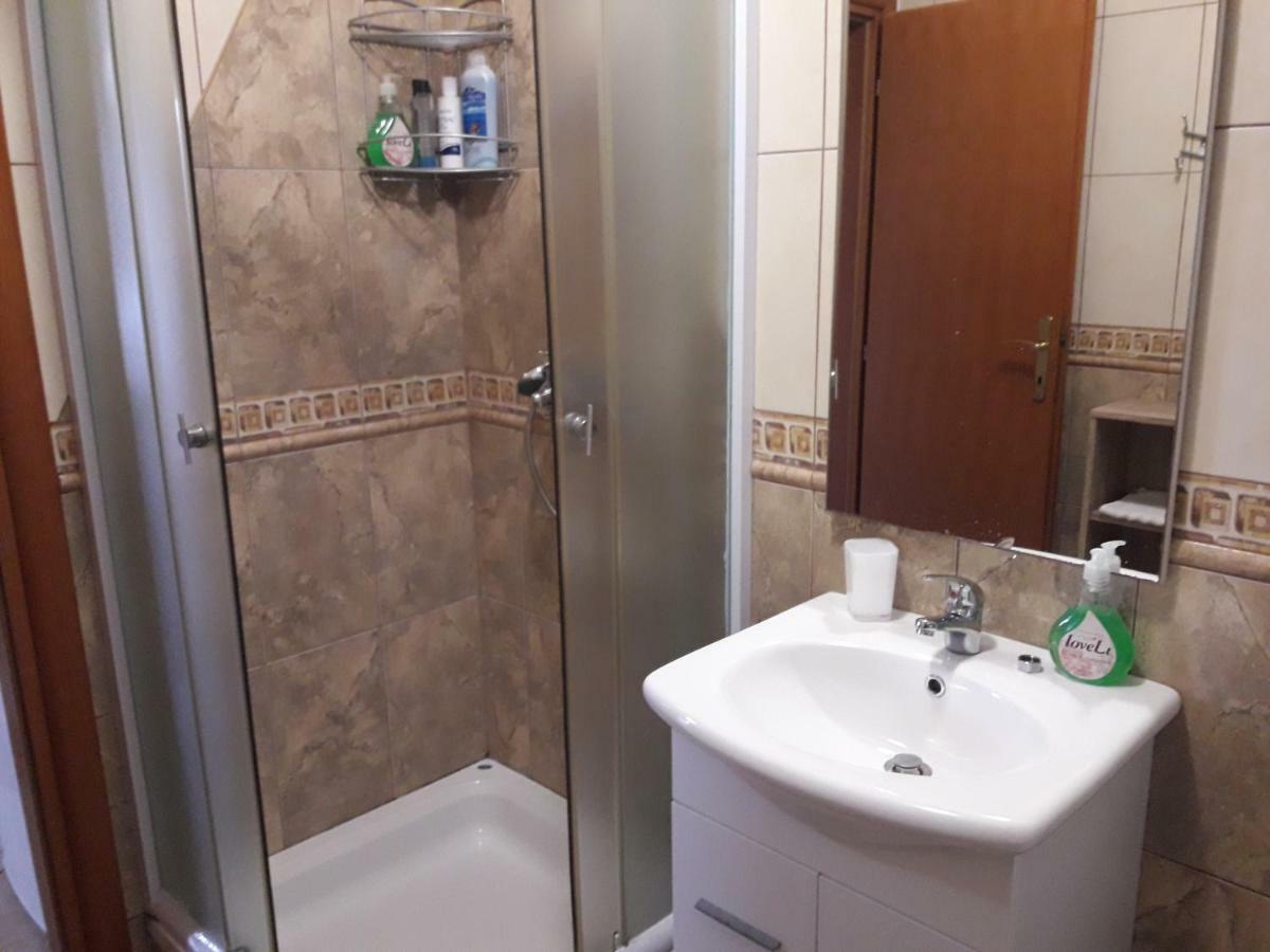 Apartments Albatross Novalja Εξωτερικό φωτογραφία