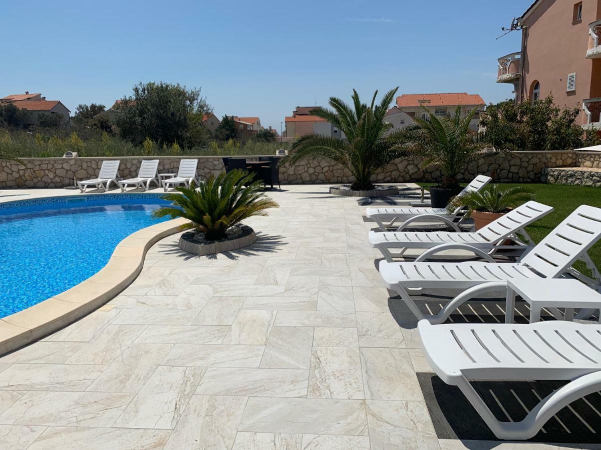 Apartments Albatross Novalja Εξωτερικό φωτογραφία