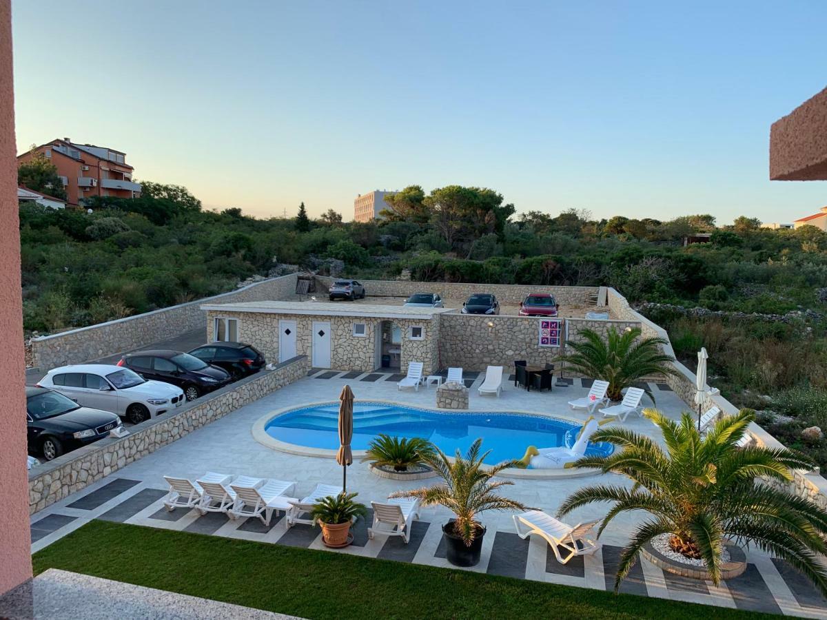 Apartments Albatross Novalja Εξωτερικό φωτογραφία